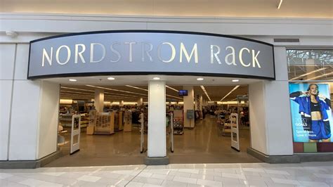 are there any stores similar to ross